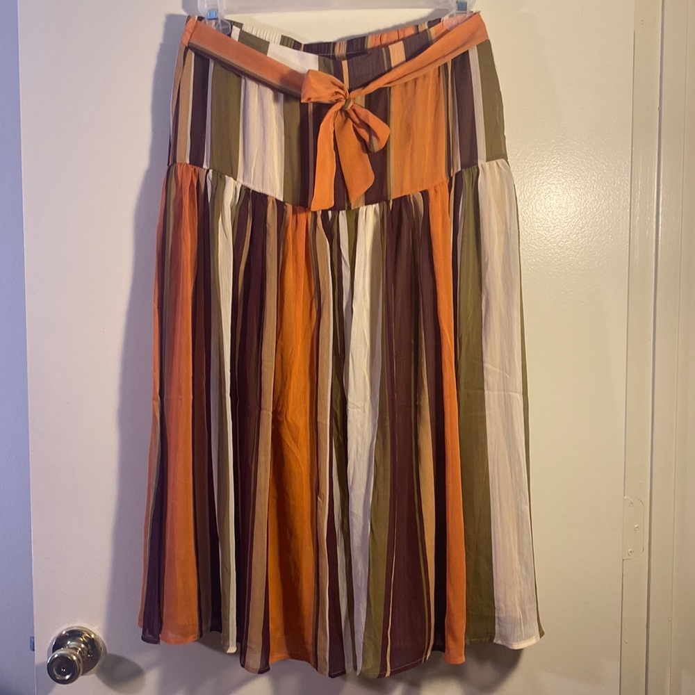 NWT Cato Striped Pleat Skirt